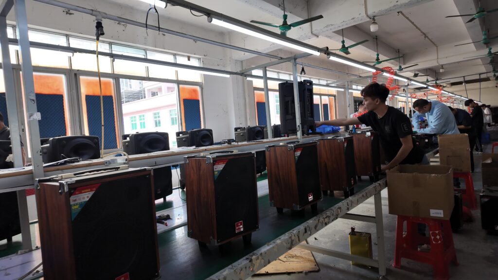 Sản xuất loa kéo tại nhà máy Ontekco